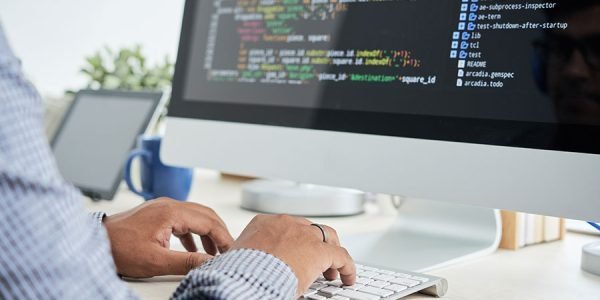 How to Manage Software Projects Successfully
